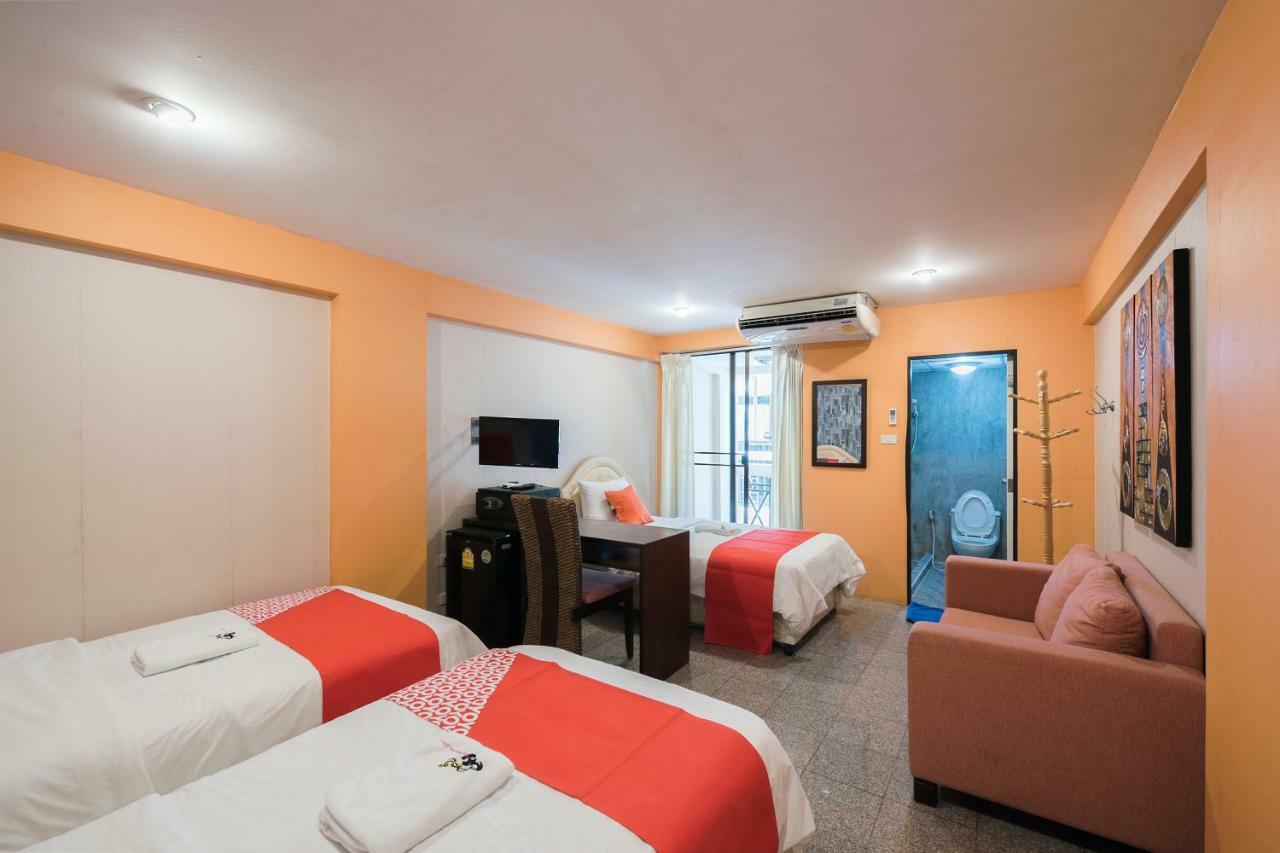 Oyo 110 Old Town Hotel Bangkok Eksteriør bilde